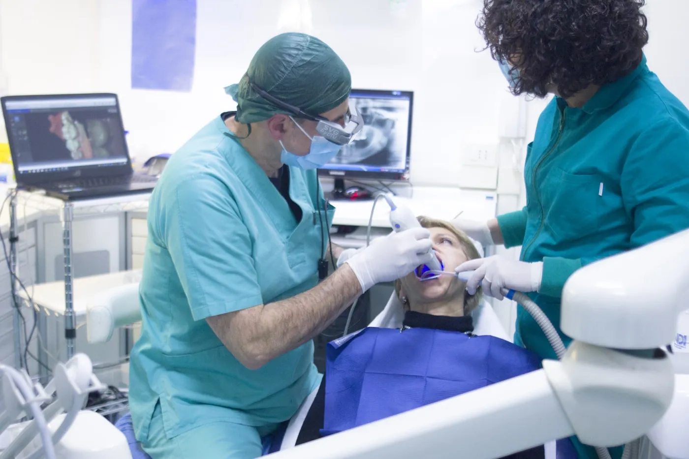 What a Bad Breath Specialist Actually Tests For (and Why Your Dentist Probably Hasn't)